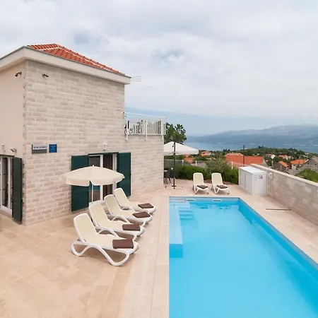 Pool Villa Dino Postira